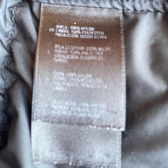 North Face Women's Goose Down Vest Medium Black - Picture 3 of 4